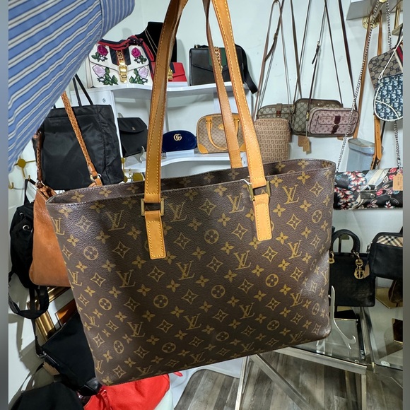 Louis Vuitton LV Monogram Brown Luco Shoulder Bag - Picture 13 of 15